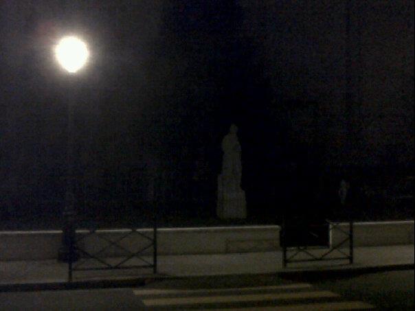 If you’re thinking of a police story / Si vous pensez à une histoire policière 3-1