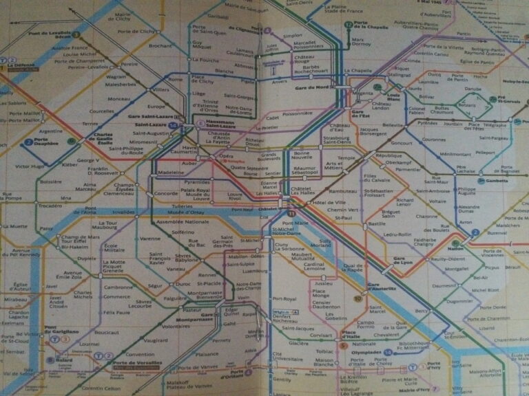 A Paris Life : Une vie parisienne 1